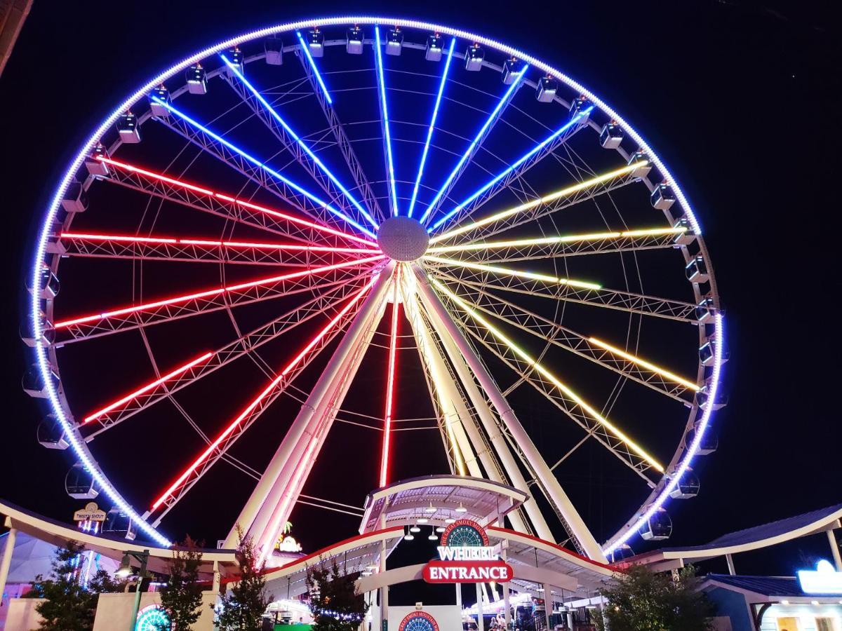 River Song, Near River, Hot Tub, Foosball, Wifi 1089 Free Tickets Each Paid Day, Dollywood And More Сев'єрвілл Екстер'єр фото